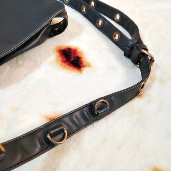 NWOT Amazon Steampunk Black and Brass Adjustable Strap Bikercore Gothic Bag - Picture 12 of 12